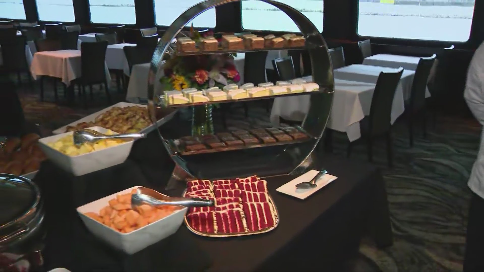 Weekend break: City Cruises features an array of dining options out on ...