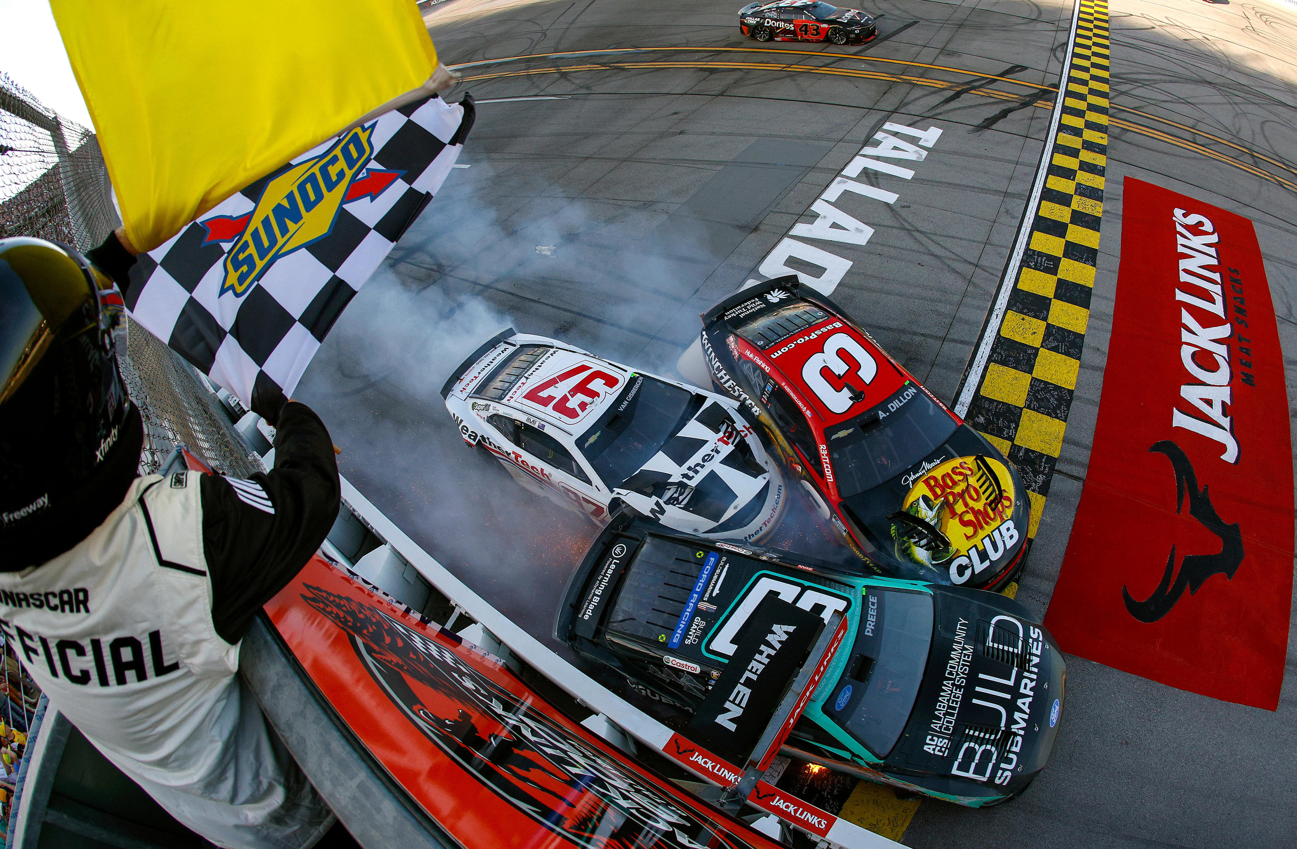 See entry list for NASCAR Cup Series Yellawood 500 race at Talladega ...