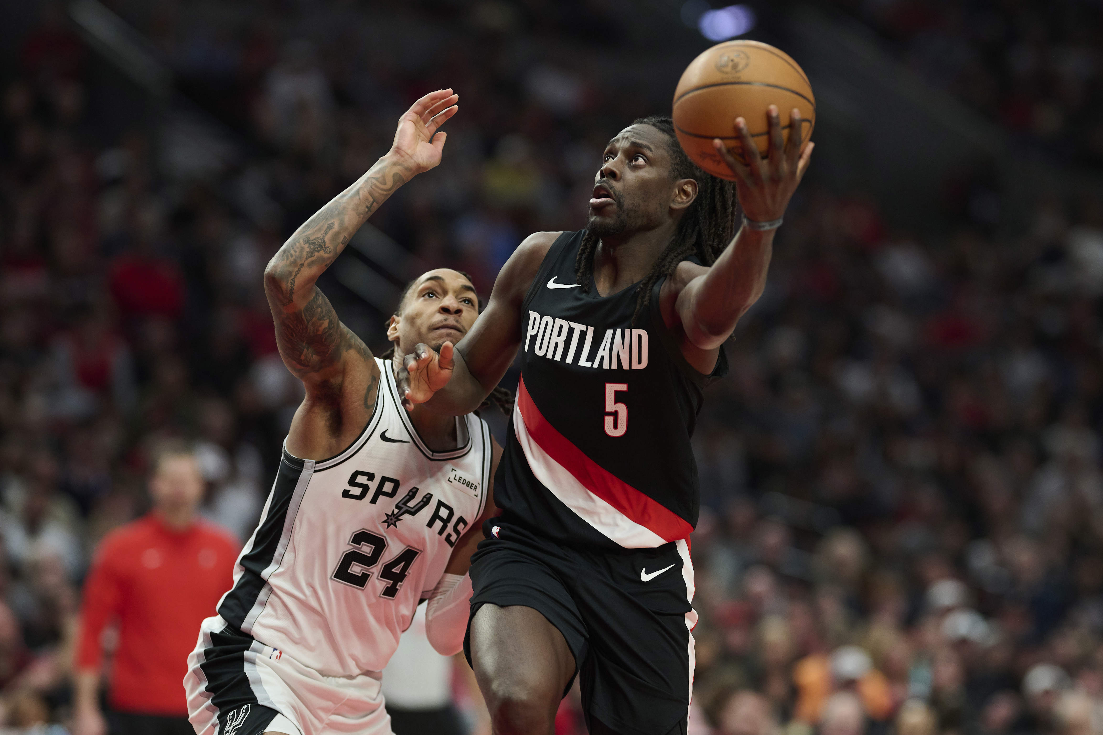 Blazers fail at brinksmanship, fall to Spurs in game 4