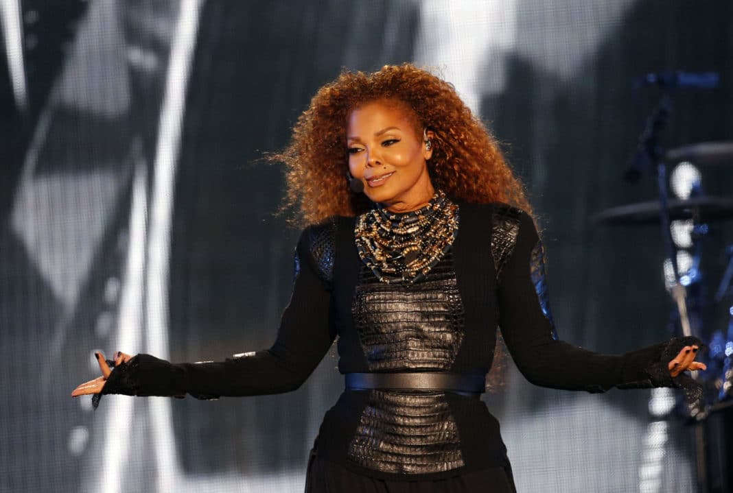 Janet Jackson gives the 'ultimate compliment' while showing up for ...