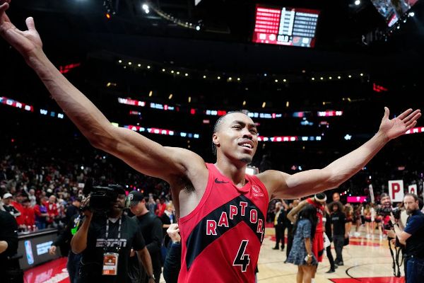 Raptors win rock fight in Game 4 to even series with Cavaliers