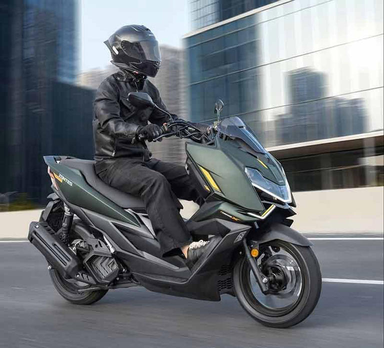 【ZONTES】日本限定150ccスクーター「150X」の受注開始!アルミモノコックフレーム採用で車重108kgを実現