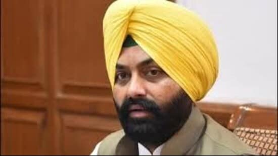 Amritsar warehousing official’s suicide: Family alleges lapses in probe ...