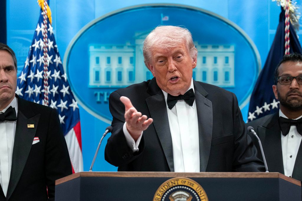 Trump clashes with 60 Minutes host over shooter manifesto allegations