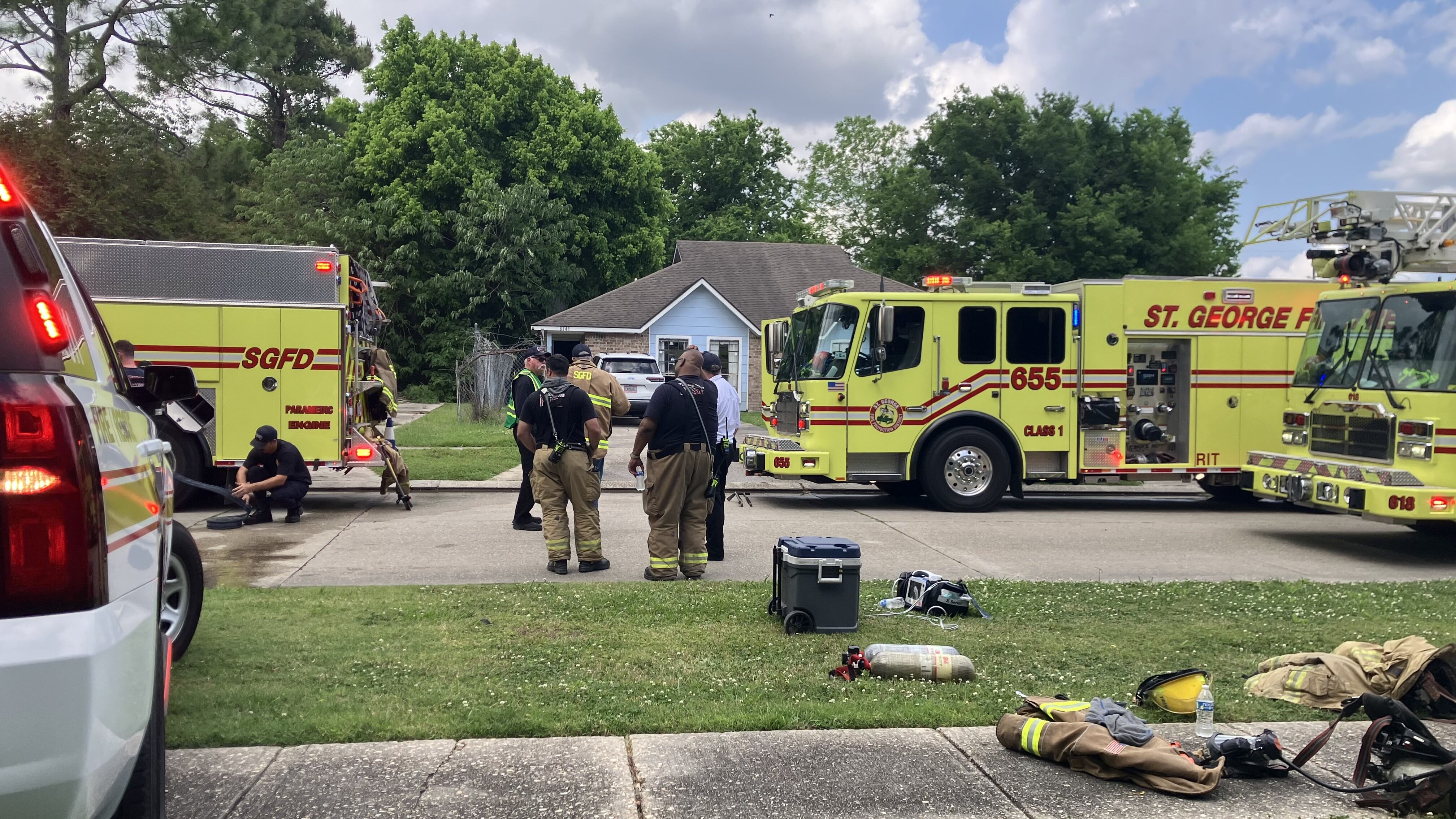 Crews respond to duplex fire on Starwood Court near Gardere Lane