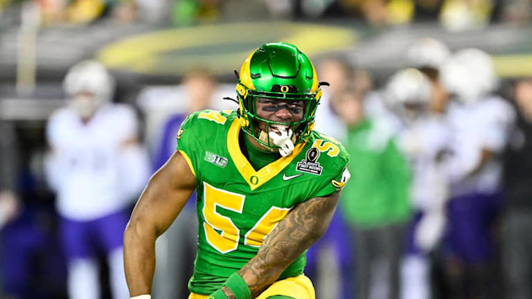 Oregon Ducks linebacker depth chart after Bryce Boettcher drafted in ...