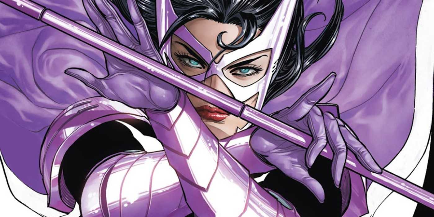 Huntress preparing to fight in DC comics