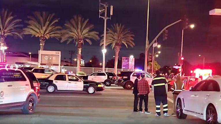LAPD officer, two children hospitalized after head-on crash with ...