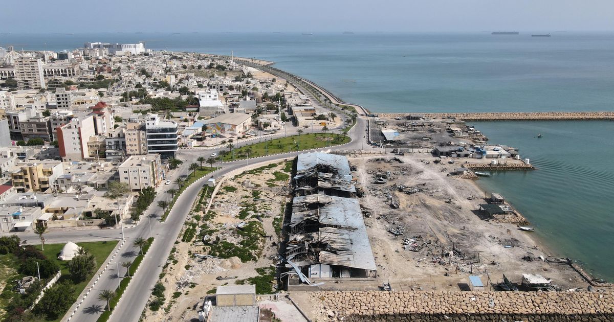 Iran offers to reopen Strait of Hormuz if US lifts its blockade and the ...