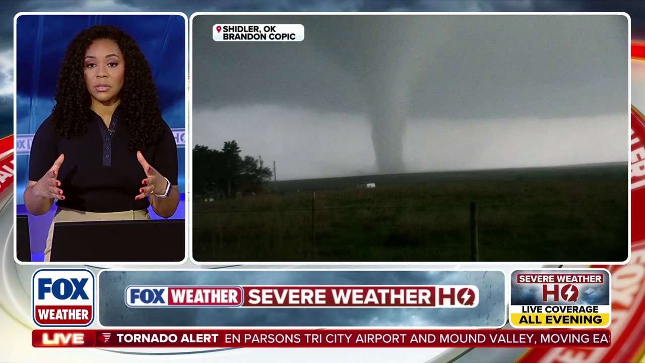 Brief tornado on camera in Oklahoma