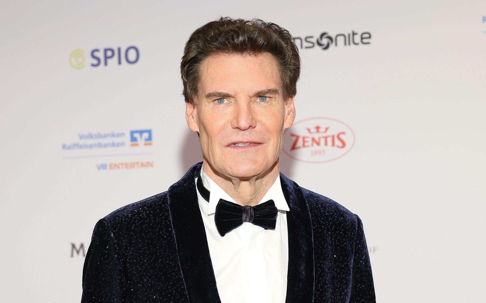 carsten-maschmeyer-wirbt-f-r-radikale-idee-seine-fans-finden-es-genial