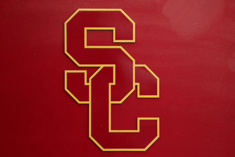 Sinia Plotz, Anna Reed lead USC to its seventh NCAA women's water polo ...