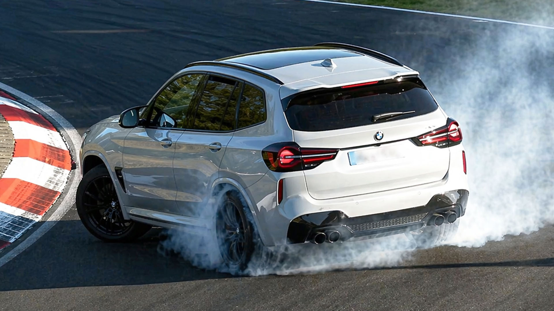 Unsichtbare Gefahr: Kühlmittel auf der Strecke sorgt für Schreckmoment ...