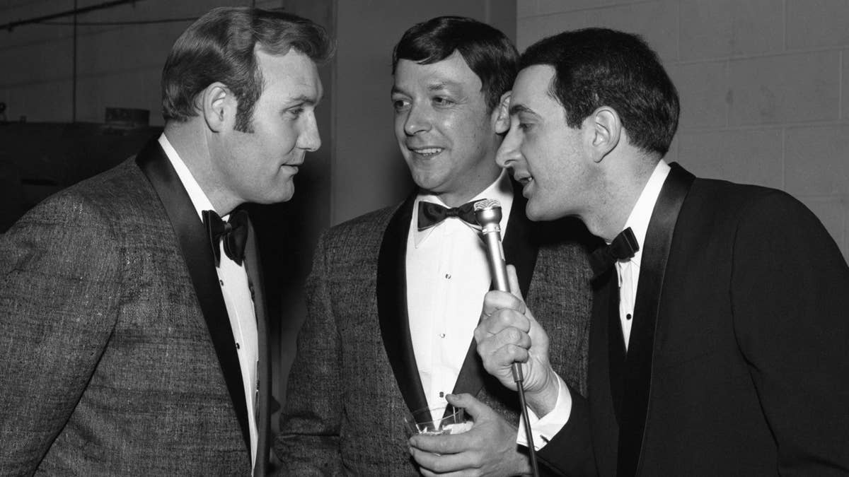 How Billy Walker's 'Charlie's Shoes' became a unique No. 1 hit in 1962