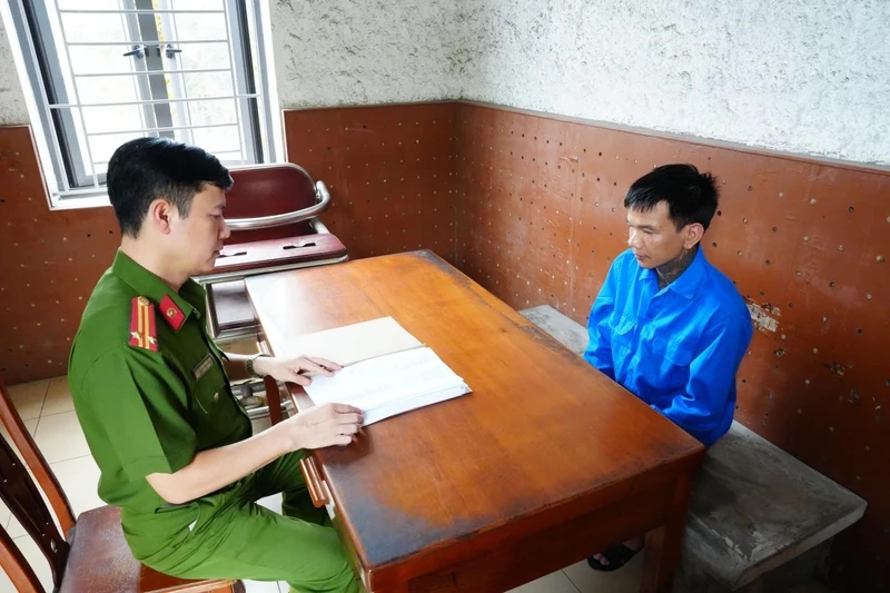 Truy bắt nghi phạm giết người sau 16 giờ gây án