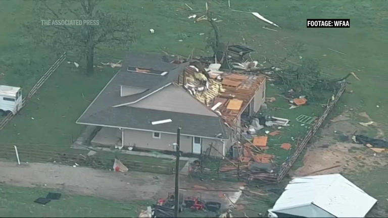 Tornadoes slam northern Texas, leaving 2 dead and destroying multiple homes