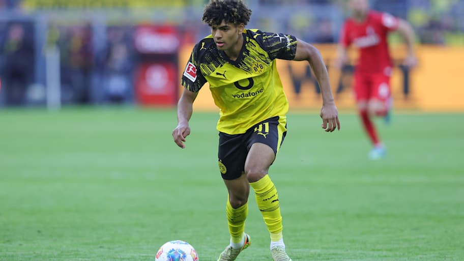 Dortmund's Mathis Albert becomes youngest American to debut in Bundesliga