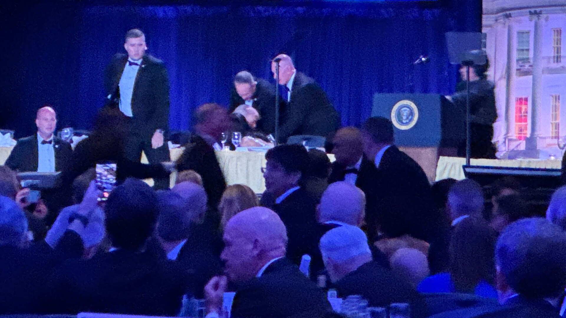 sch-sse-bei-trump-dinner-politisches-klima-vergiftet