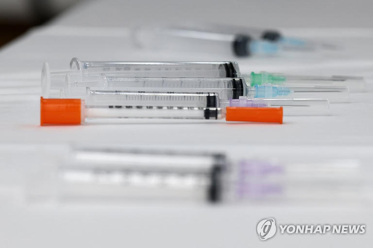 경찰, 주사기 매점매석 10곳 추가 수사 착수…