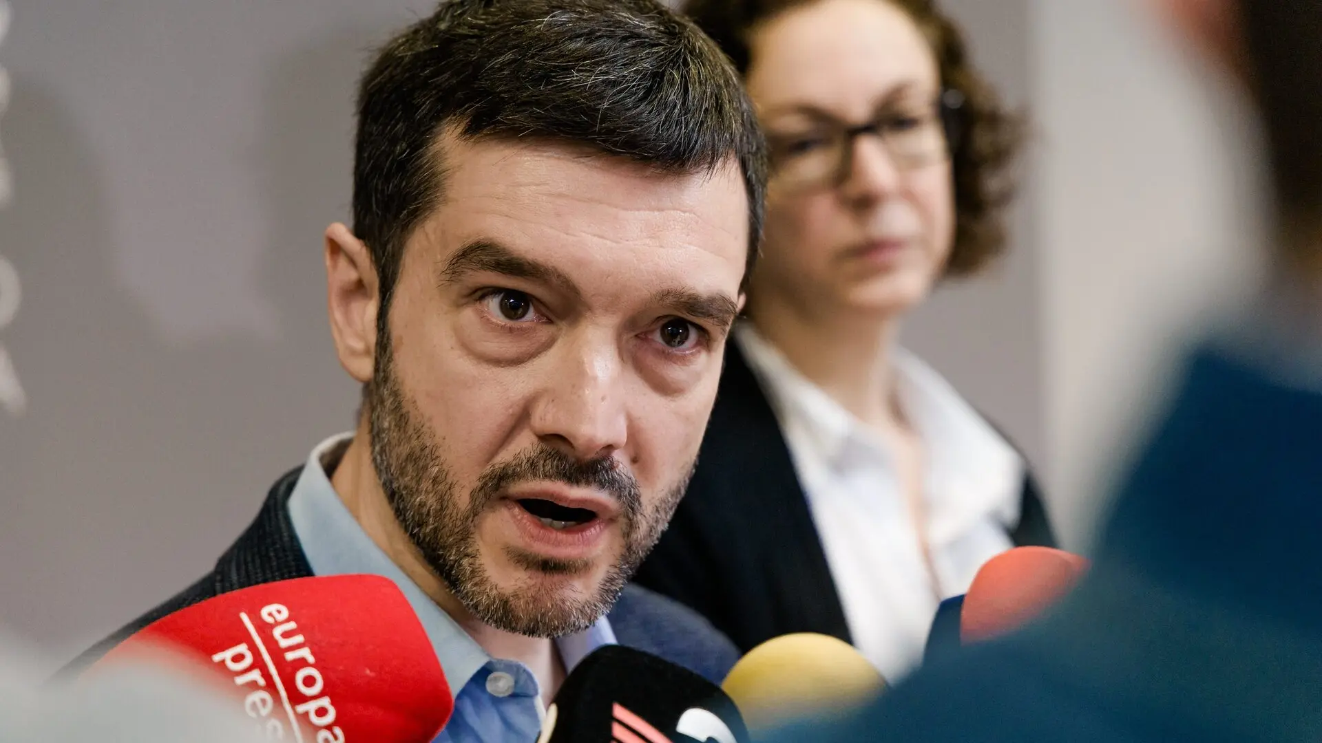 Bustinduy ve viable un acuerdo con Junts para convalidar decreto de ...