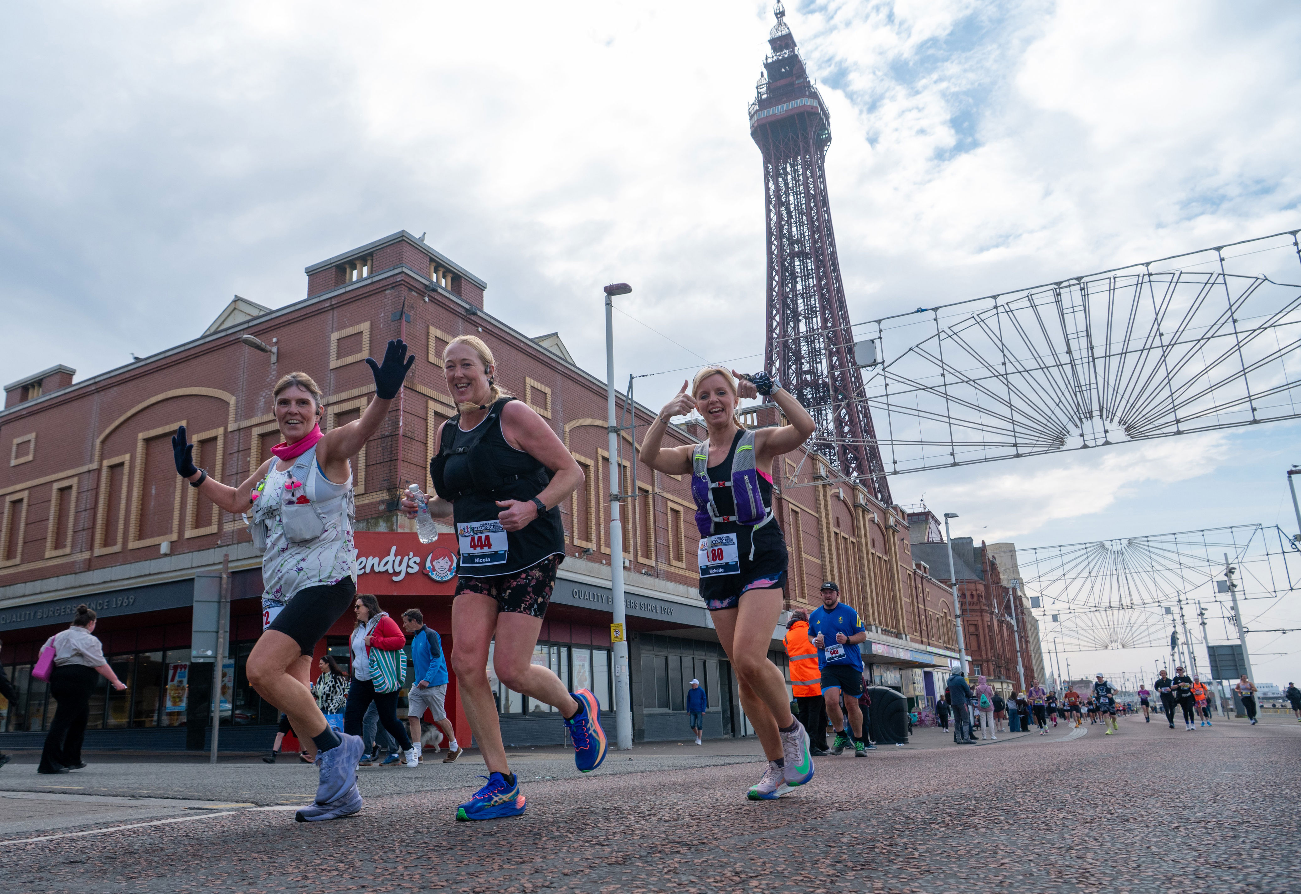 31 inspirational pictures of runners on the promenade during the 2026 ...