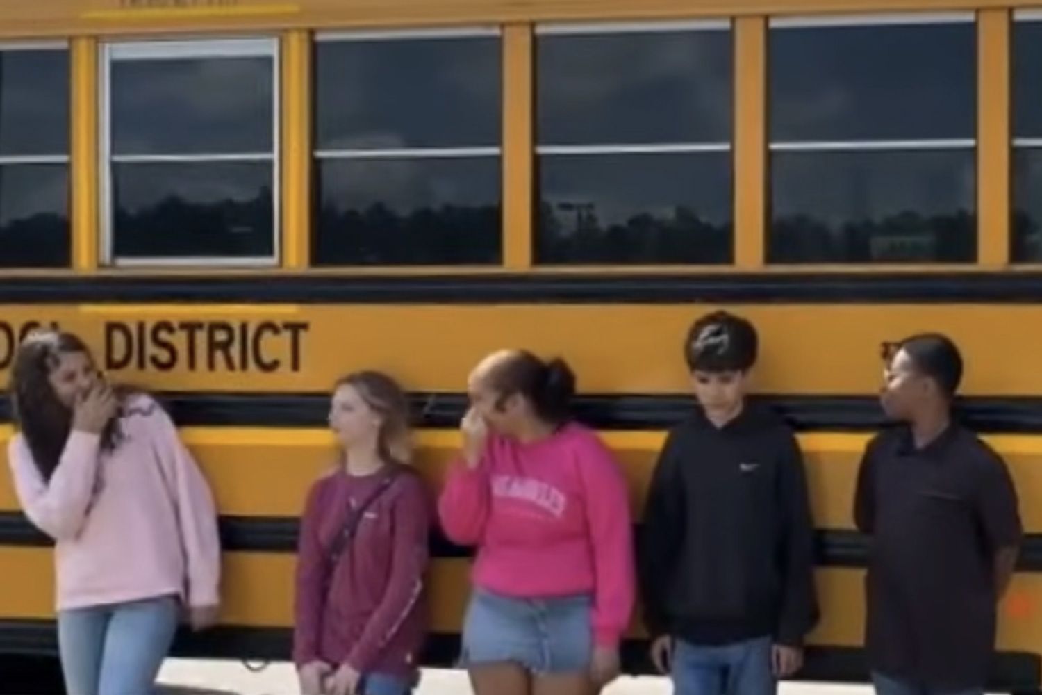 Middle School Students Take Control of Bus and Prevent It Crashing ...