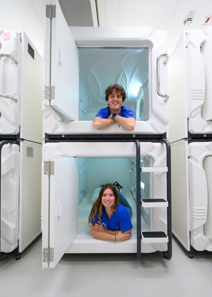 Volunteers begin 100‑day isolation trial to mimic life on Moon and Mars