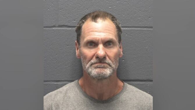 Gibson Co. man arrested on drug dealing charges after motel search