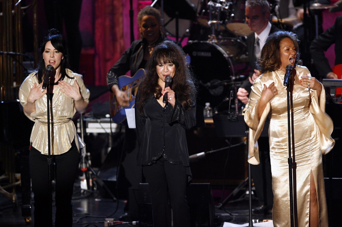 Nedra Talley Ross, singer and founding member of Ronettes, dies at 80