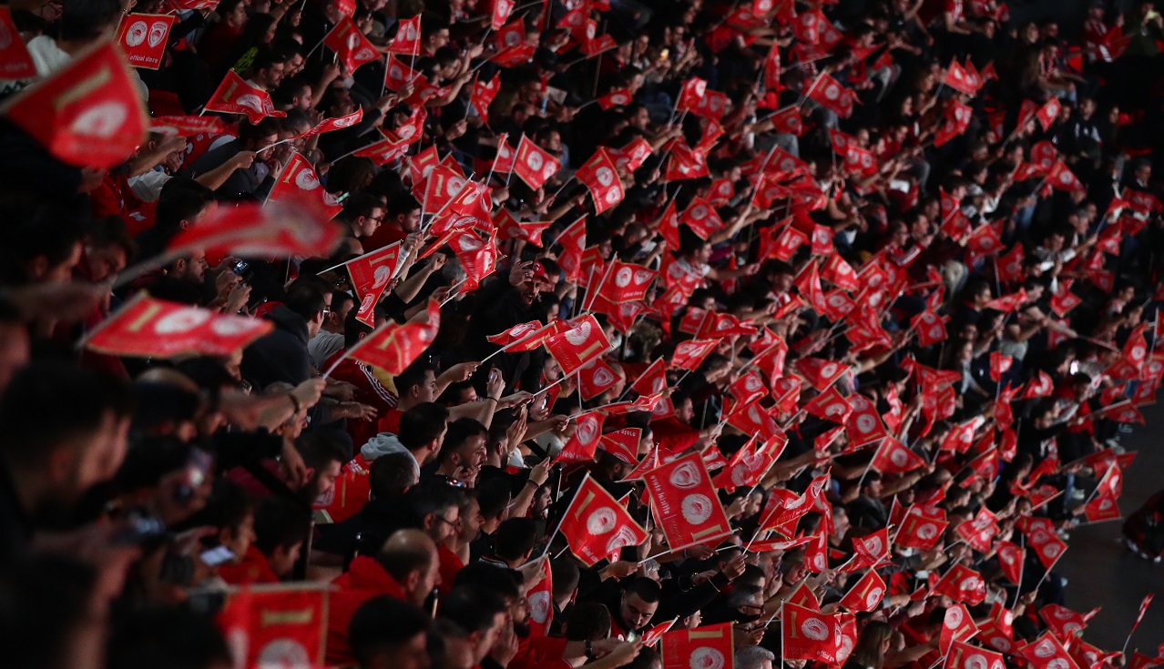 Ολυμπιακός: «Κοκκίνισε» το ΣΕΦ εν όψει Μονακό