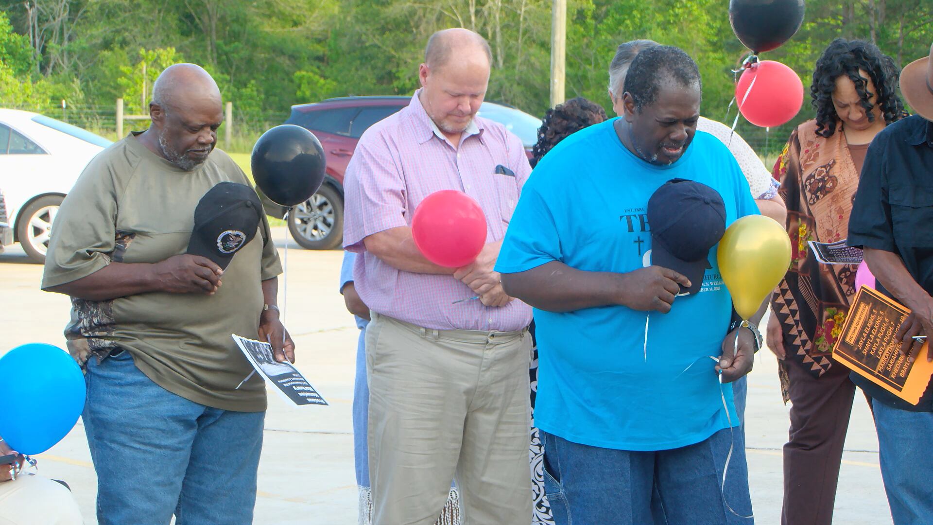 Church hosts prayer vigil for victims in Louisiana mass shooting