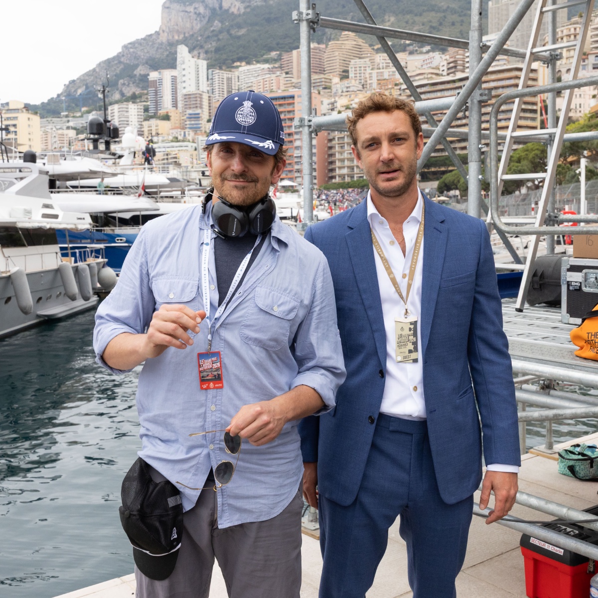 Perché per Bradley Cooper è importante essere con Pierre Casiraghi al ...