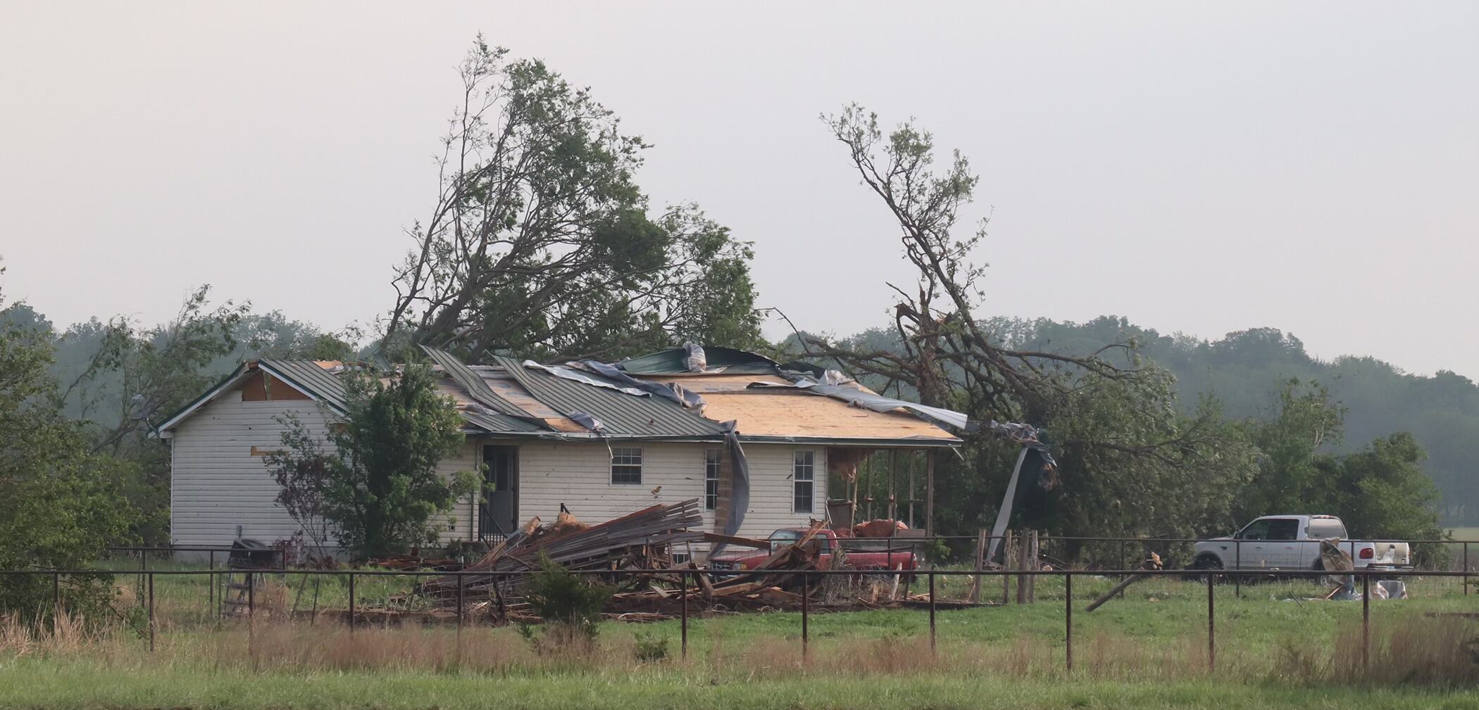 Man injured, widespread damage reported after tornado slams part of SE ...