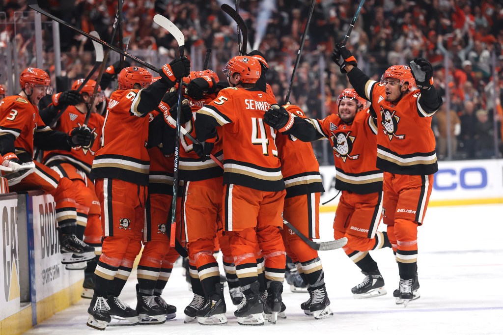 Ducks-Oilers NHL playoff game ends in wild goal controversy: 'Worst call'
