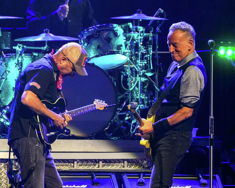 Springsteen condemns political violence, calls out 'criminal clown ...
