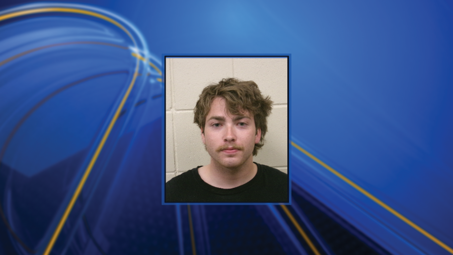 Man arrested after firing gun at Statesboro apartment complex