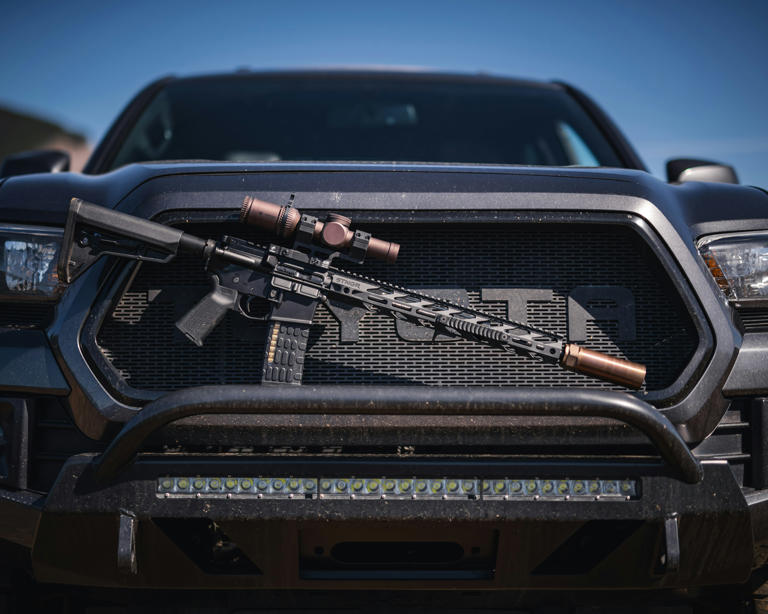 Is the AR-15 actually a bad hunting rifle? Guides finally speak up