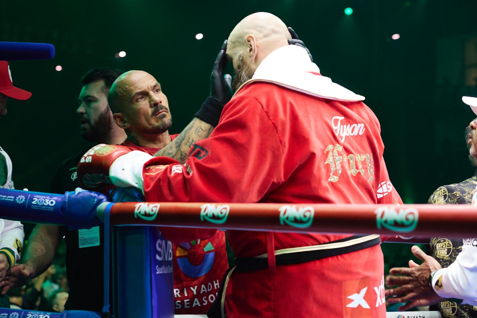 Rotherham cut-man backs Tyson Fury over Anthony Joshua
