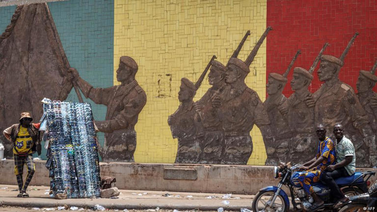 Mali on edge as insurgency tests junta's resolve