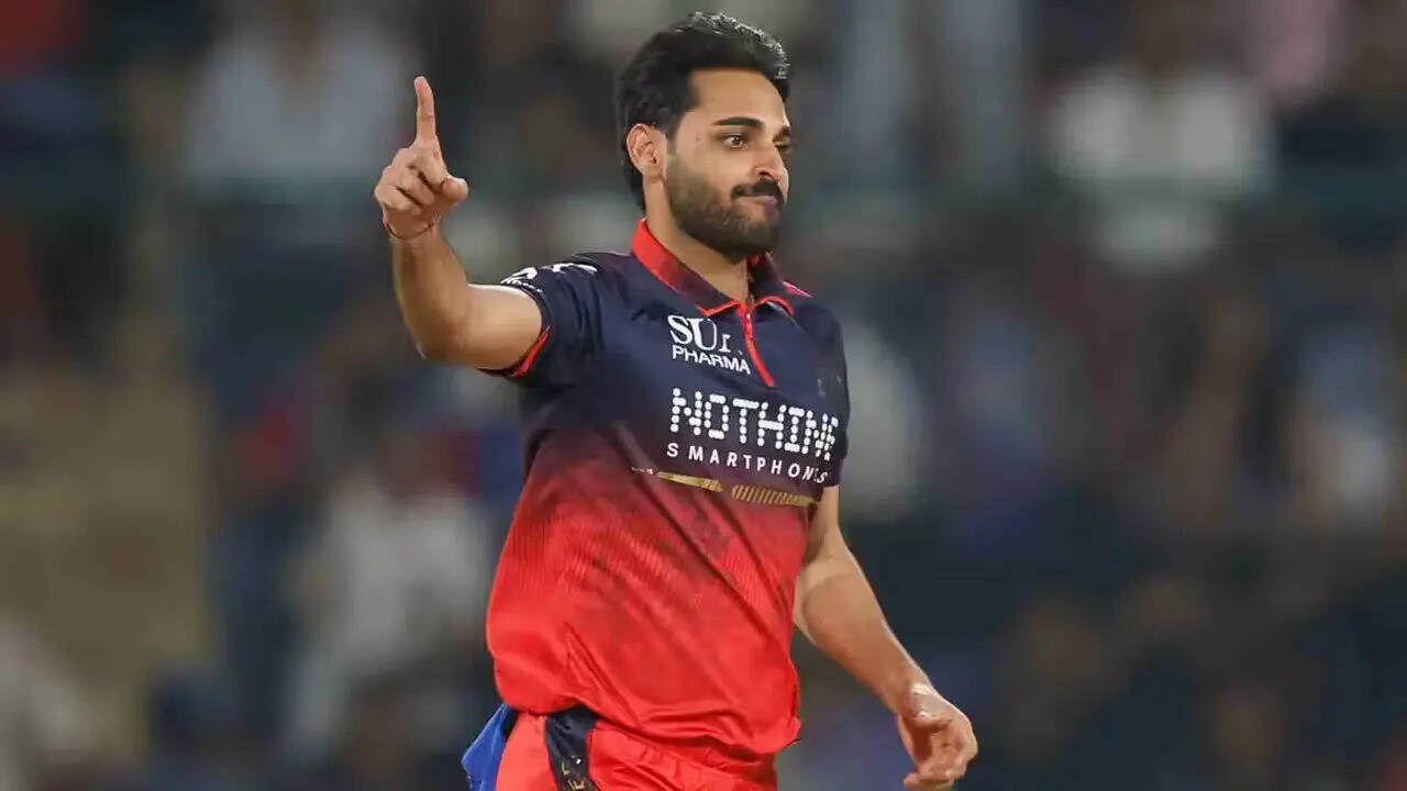 Bhuvneshwar Kumar joins Jasprit Bumrah in elite IPL club, becomes ...