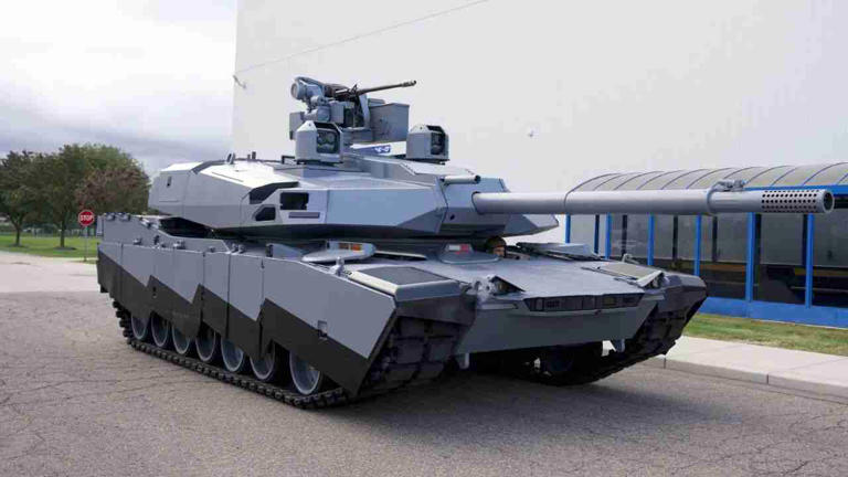 US Army begins testing new Abrams and XM30 armored vehicles