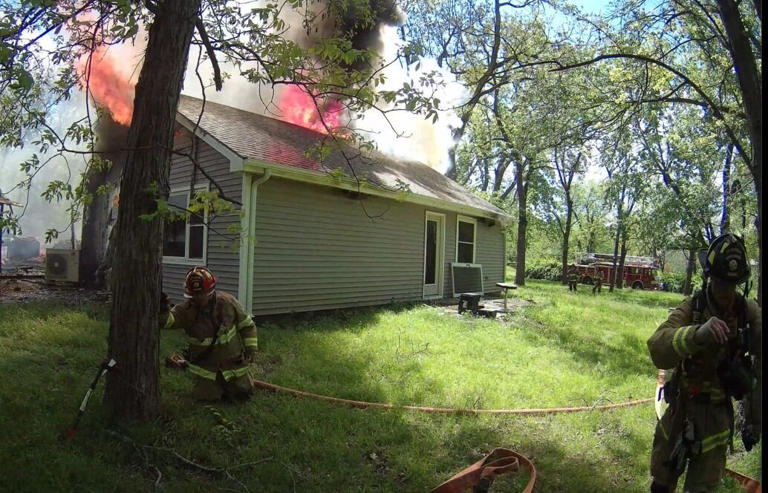 Spring Hill fire displaces family and destroys home, camper and propane ...