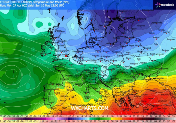 UK weather maps turn icy blue as -3C Arctic freeze hits - 14 coldest cities