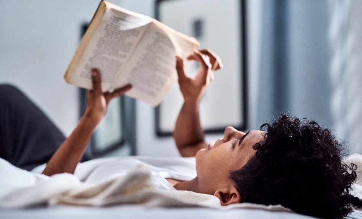 Scientists confirm teenagers who read regularly develop a brain ...