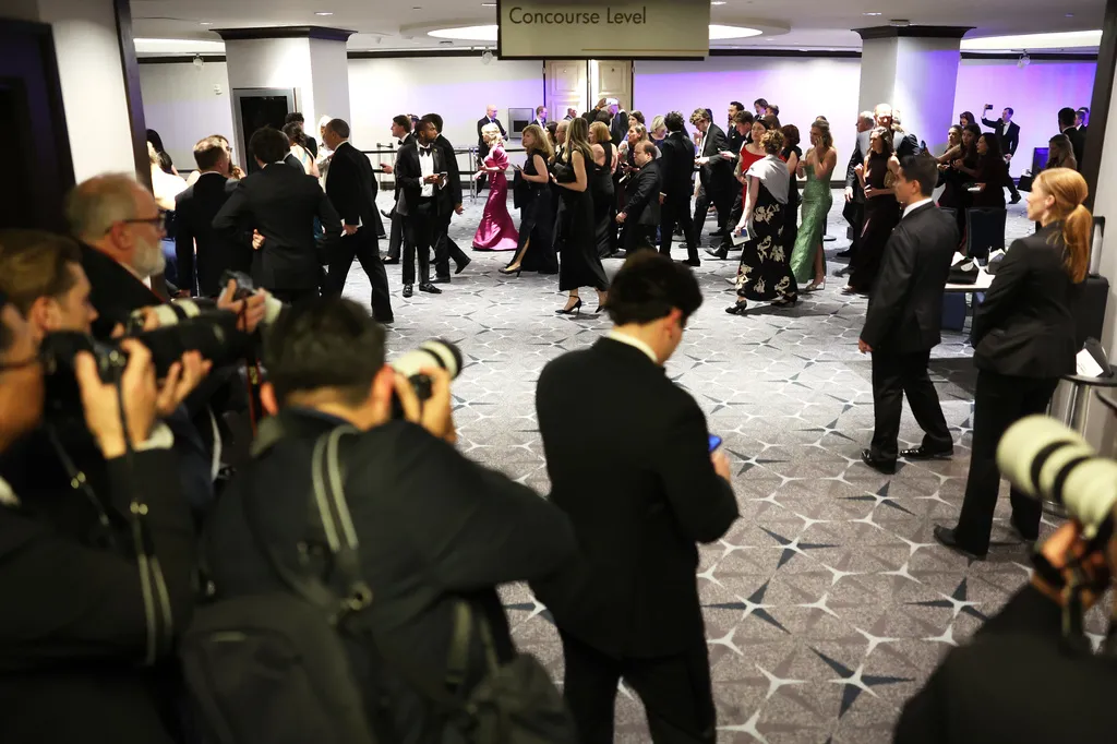DC emerges from under tables to keep partying despite WHCD ...