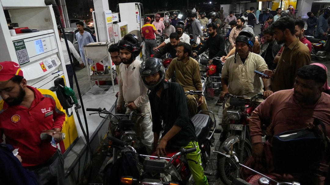 Pakistan central bank hikes policy rate by 100 bps as West Asia war ...