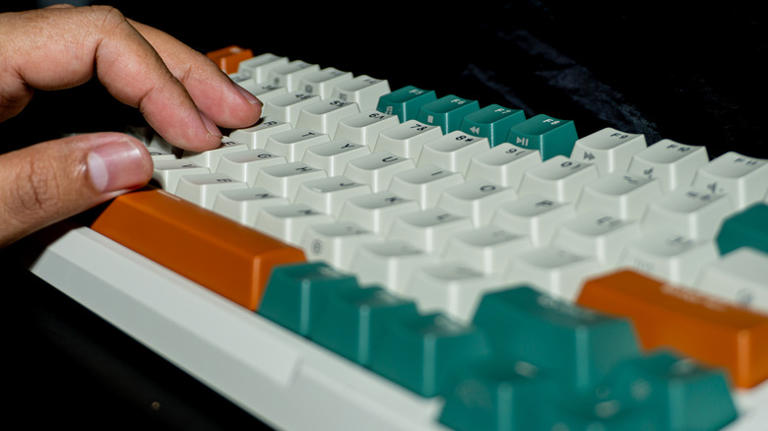 5 reasons why enthusiasts choose mechanical keyboards