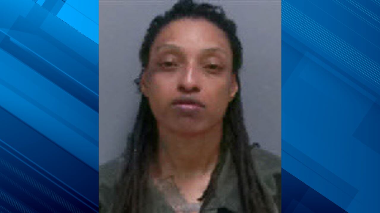 Woman accused of cutting victim’s neck in Darlington County