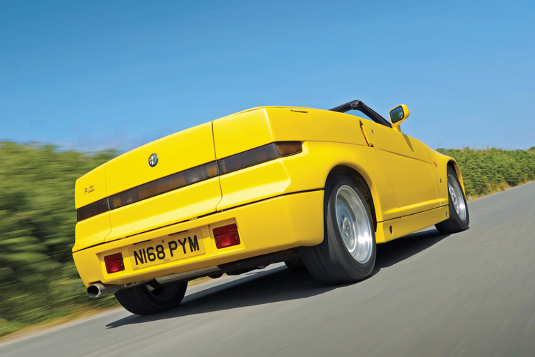 Alfa Romeo RZ : sous tous les angles