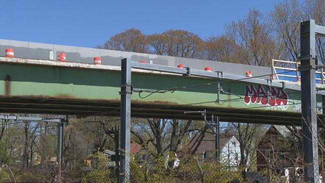 Professional engineer shares insight into on-ramp barrier collapse